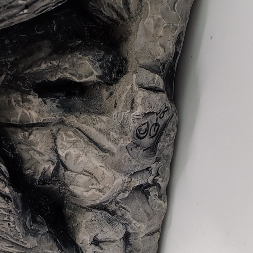 1985 Mount St. Helens Volcanic Ash Sculpture Black Bear - Hand Crafted & Signed - Picture 8 of 12